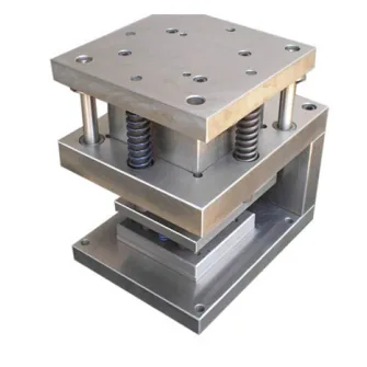 Sheet metal cutting die set